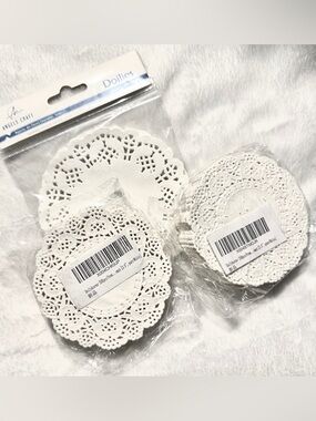💜 Set of 3 Packs of White Round Lace Paper Doilies
